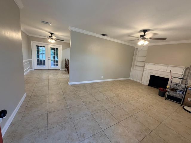 121 N 12TH Street, Lantana, FL 33462