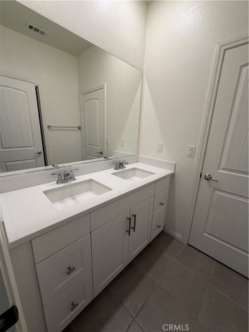 1446 E Laurelwood, San Bernardino, CA 92408