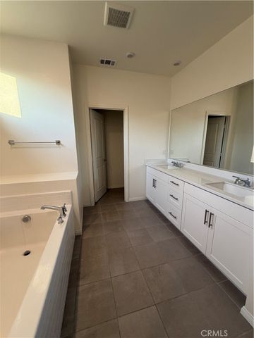 1446 E Laurelwood, San Bernardino, CA 92408