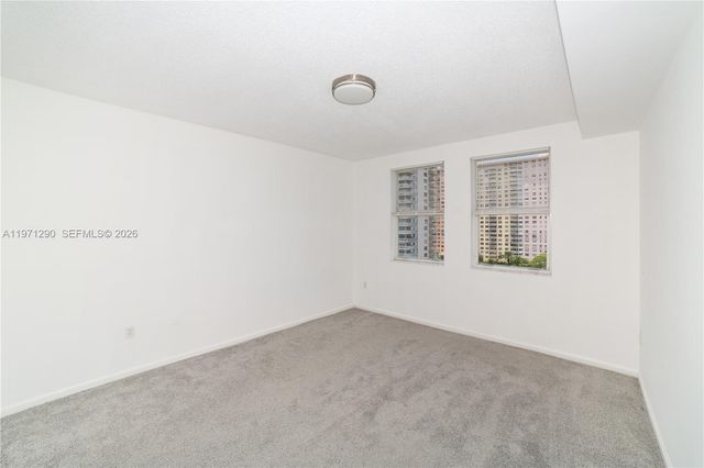 17150 N Bay Road 2911, Sunny Isles Beach, FL 33160