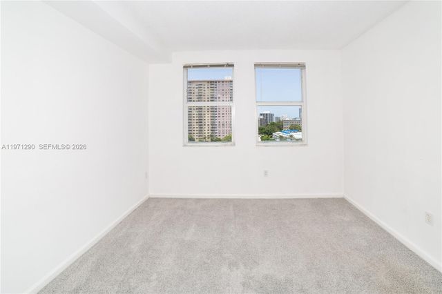 17150 N Bay Road 2911, Sunny Isles Beach, FL 33160