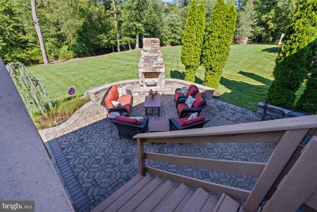 14 PATRIOT LN, Blackwood, NJ 08012