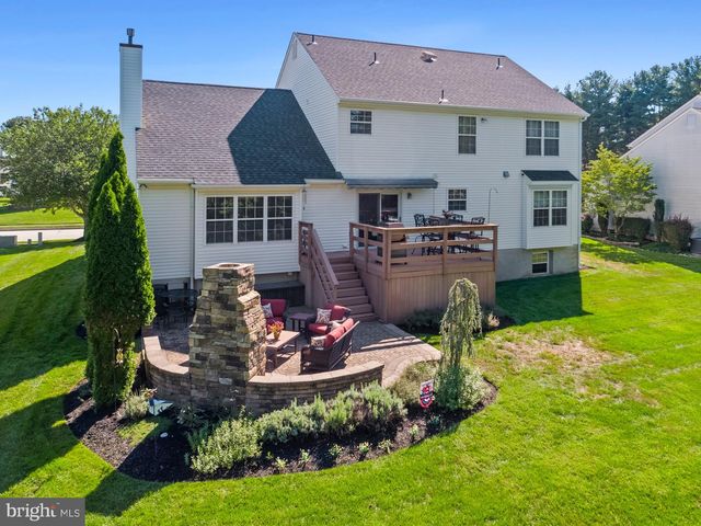 14 PATRIOT LN, Blackwood, NJ 08012