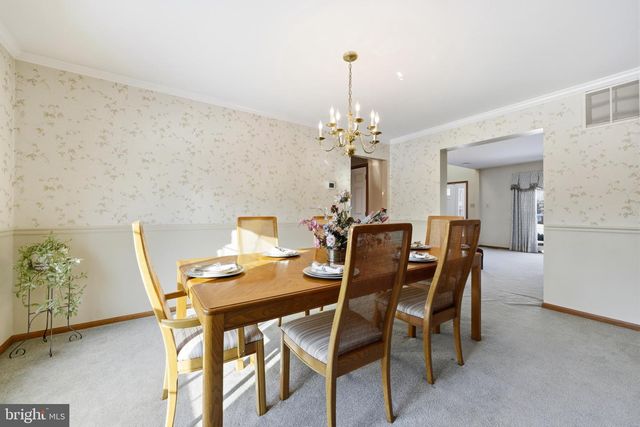 14 PATRIOT LN, Blackwood, NJ 08012