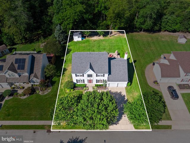 14 PATRIOT LN, Blackwood, NJ 08012