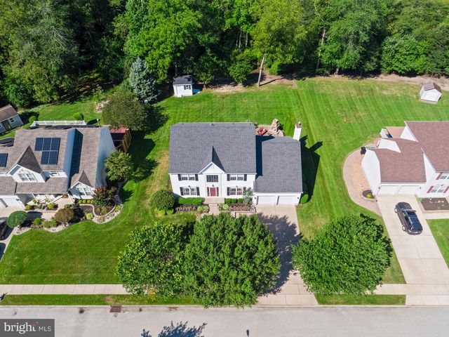 14 PATRIOT LN, Blackwood, NJ 08012