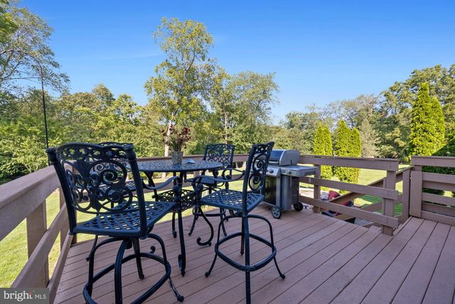 14 PATRIOT LN, Blackwood, NJ 08012