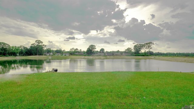 4644 Grenache Dr, Baton Rouge, LA 70817