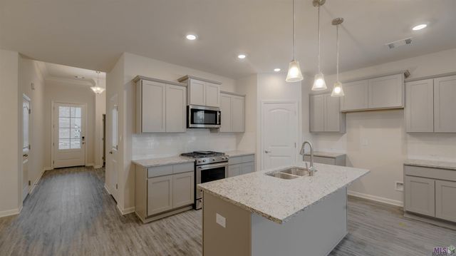 4644 Grenache Dr, Baton Rouge, LA 70817
