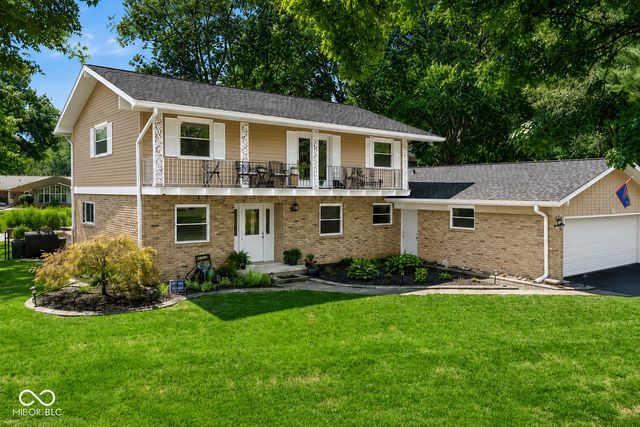 8852 Ridge Hill Drive, Indianapolis, IN 46217