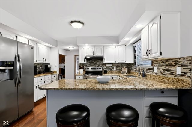 8852 Ridge Hill Drive, Indianapolis, IN 46217