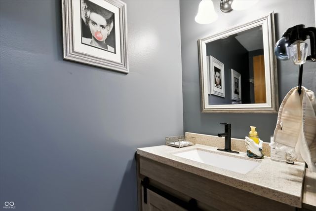 8852 Ridge Hill Drive, Indianapolis, IN 46217
