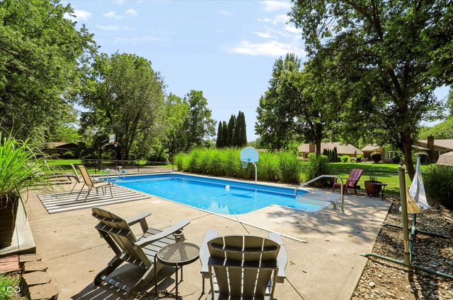8852 Ridge Hill Drive, Indianapolis, IN 46217