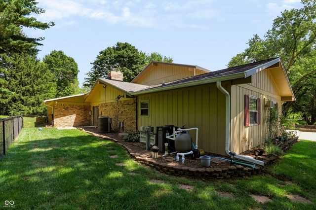 8852 Ridge Hill Drive, Indianapolis, IN 46217