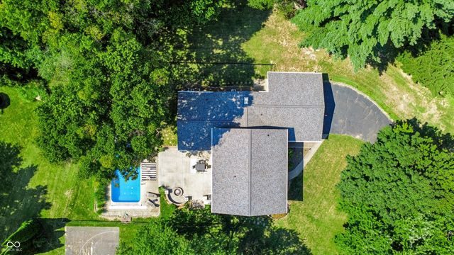 8852 Ridge Hill Drive, Indianapolis, IN 46217