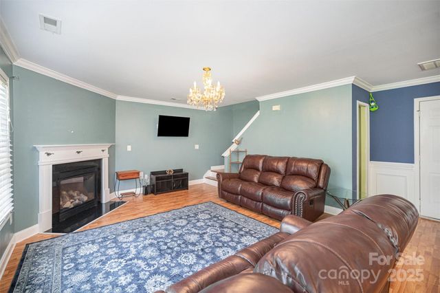 4732 Meadowfield Road L35, Charlotte, NC 28215