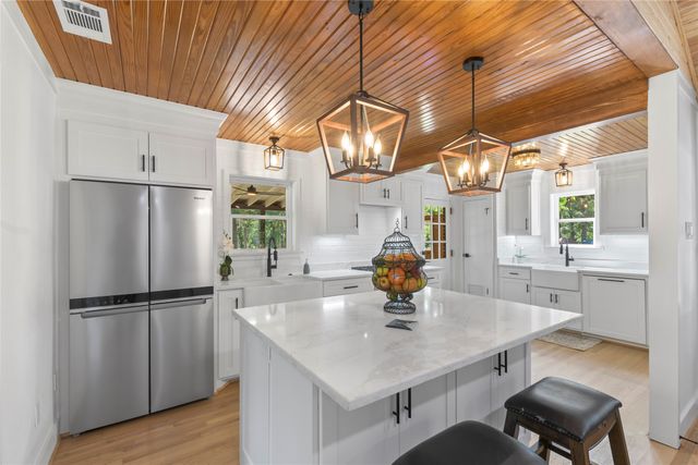 401 Tangle Drive, Tool, TX 75143