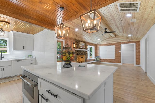 401 Tangle Drive, Tool, TX 75143