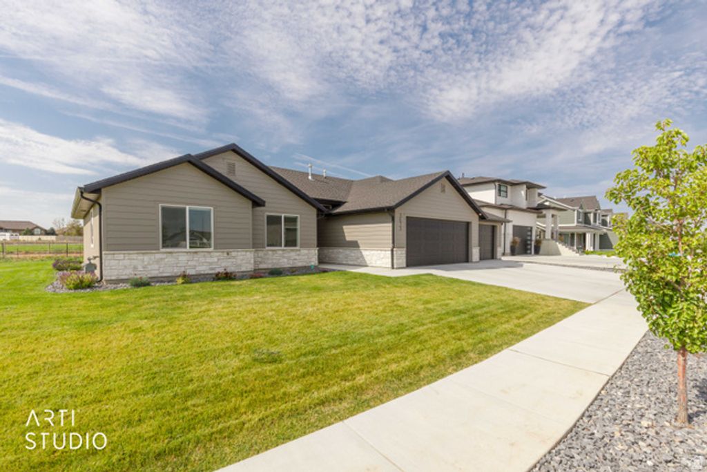3673 W STANMORE DR, Taylor, UT 84401 — photo 3