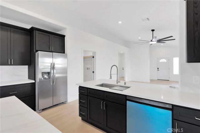 16443 Pine Street, Hesperia, CA 92345