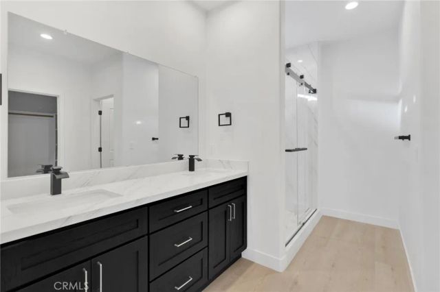 16443 Pine Street, Hesperia, CA 92345