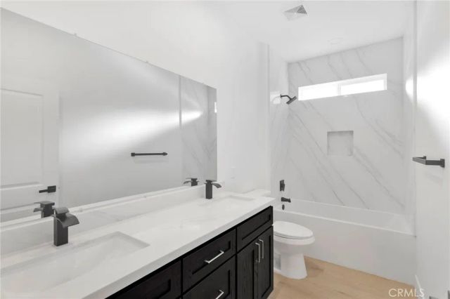 16443 Pine Street, Hesperia, CA 92345