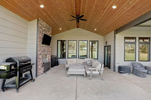 104 N Estes St, Garden Plain, KS 67050