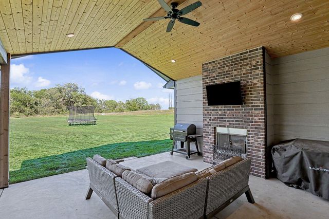 104 N Estes St, Garden Plain, KS 67050