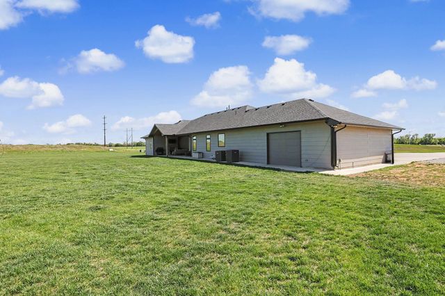 104 N Estes St, Garden Plain, KS 67050