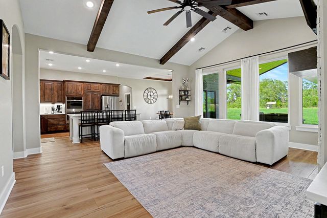 104 N Estes St, Garden Plain, KS 67050