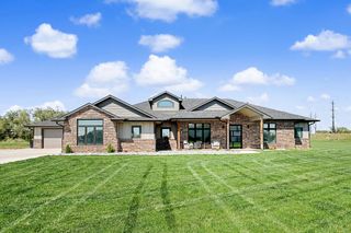 104 N Estes St, Garden Plain, KS 67050