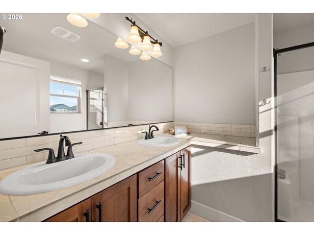 29055 Nw FAIR St, North Plains, OR 97133