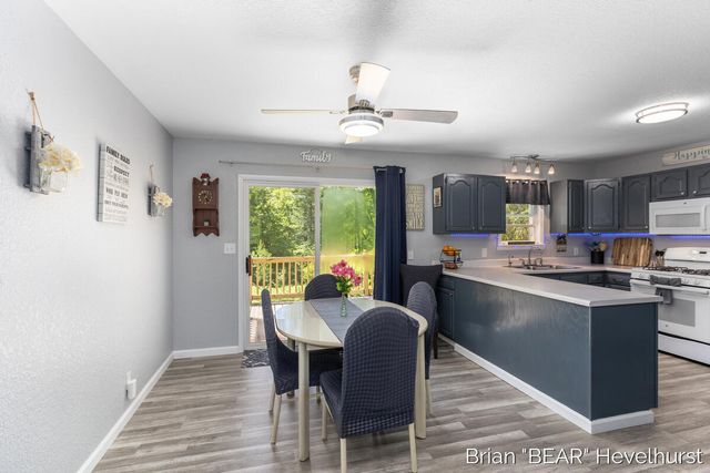 18249 8 Mile Road, Stanwood, MI 49346