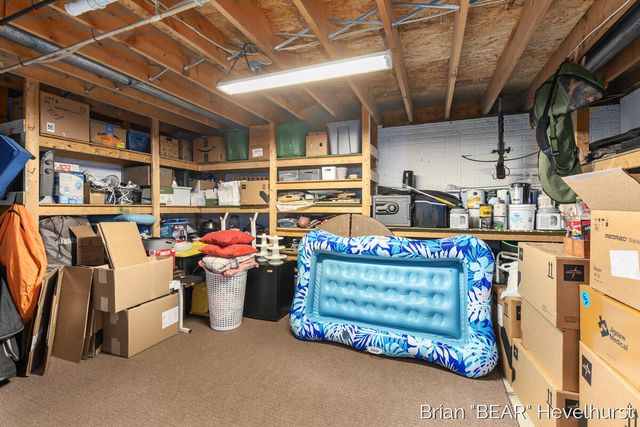 18249 8 Mile Road, Stanwood, MI 49346