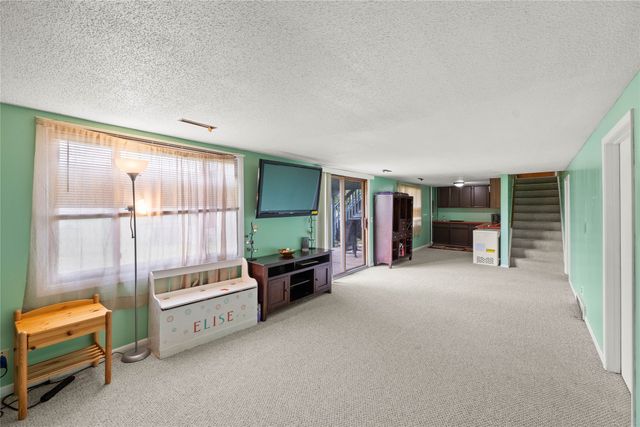 110 Lynwood Drive, Huxley, IA 50124