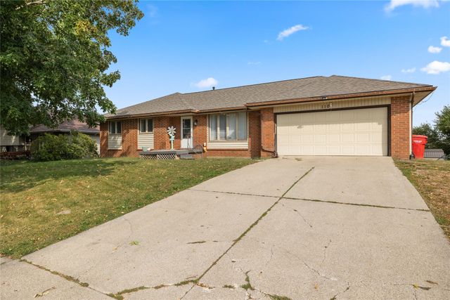 110 Lynwood Drive, Huxley, IA 50124