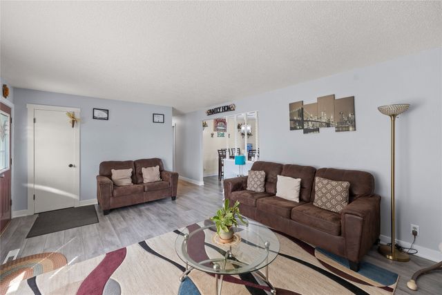 110 Lynwood Drive, Huxley, IA 50124