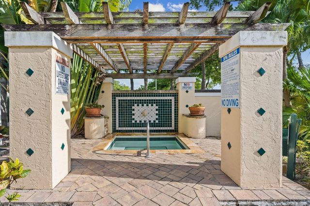 1727 Village Boulevard 306, West Palm Beach, FL 33409