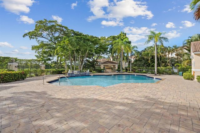1727 Village Boulevard 306, West Palm Beach, FL 33409