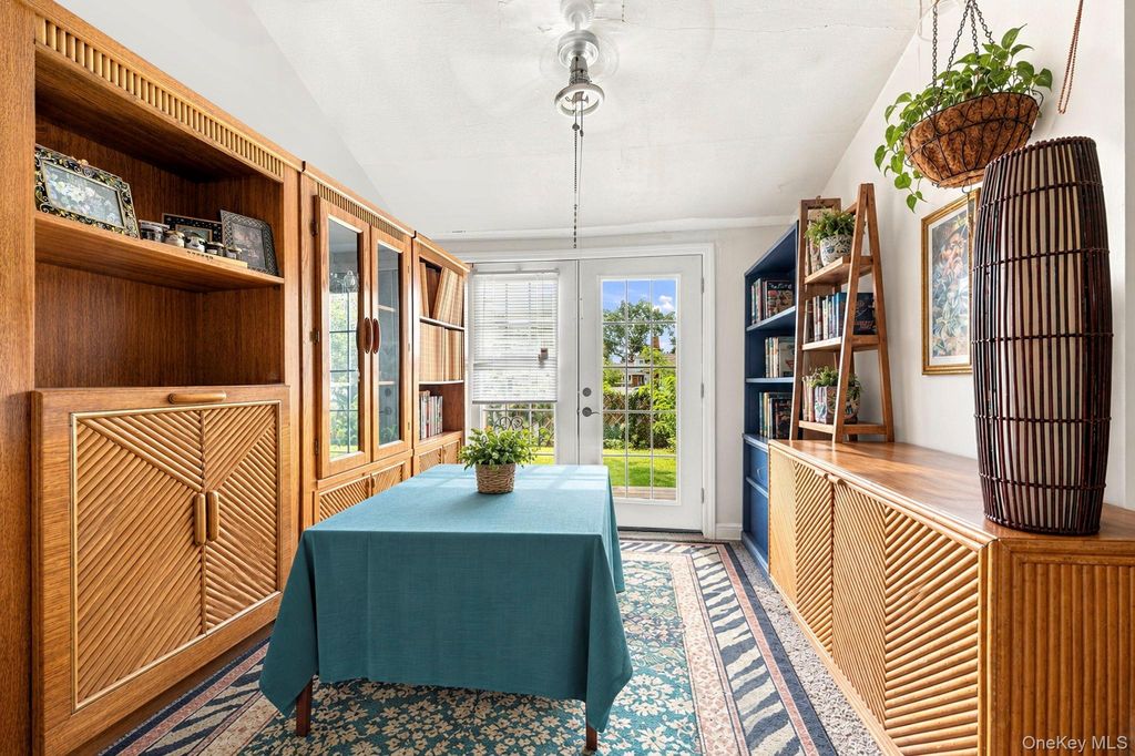 240 W 10th Street, Deer Park, NY 11729 — photo 4