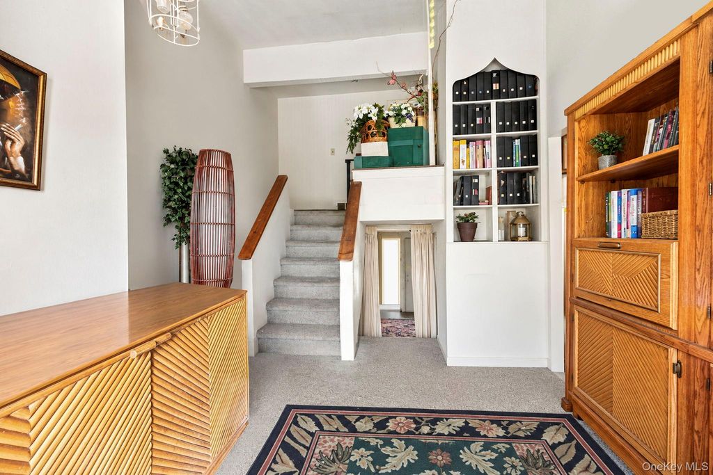 240 W 10th Street, Deer Park, NY 11729 — photo 5