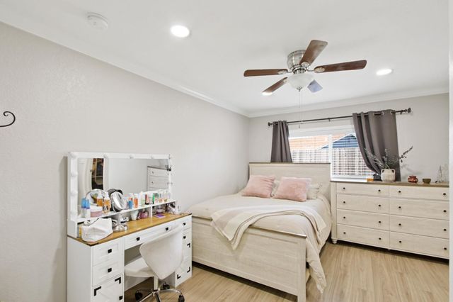 3548 Sunrise Pines Dr, Sacramento, CA 95827