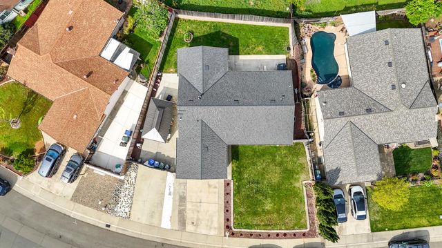 3548 Sunrise Pines Dr, Sacramento, CA 95827