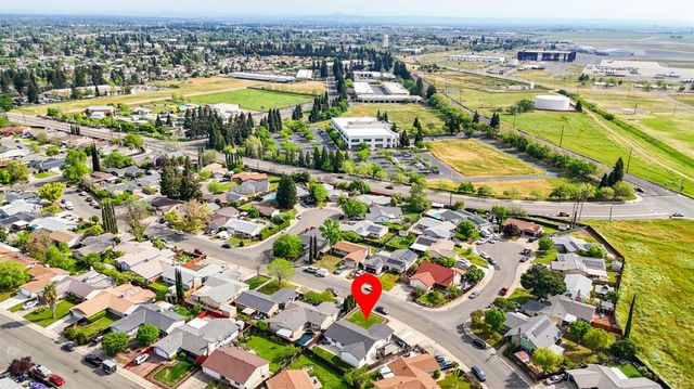 3548 Sunrise Pines Dr, Sacramento, CA 95827