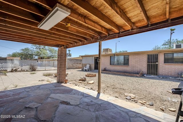 1930 W Waverly Street, Tucson, AZ 85745