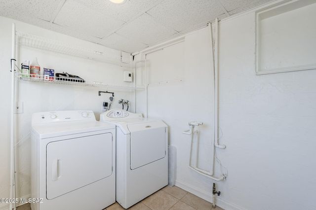 1930 W Waverly Street, Tucson, AZ 85745