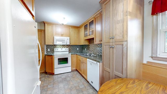 6032 Upper Afton Road, Woodbury, MN 55125