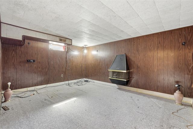 343 Brandywyne Drive, Comstock Park, MI 49321