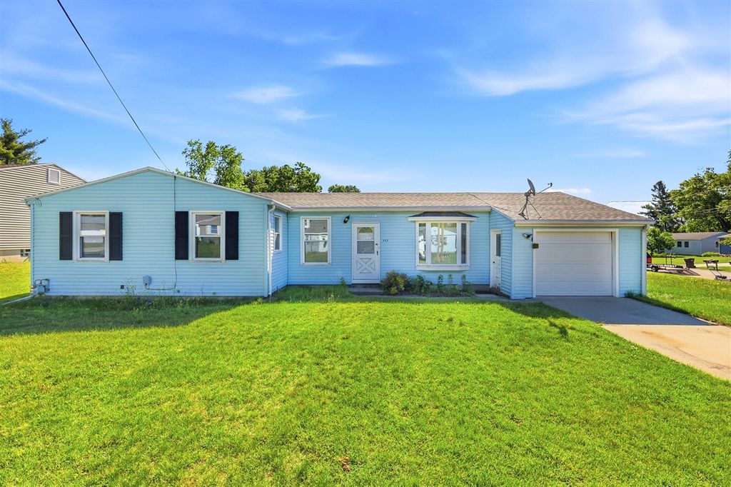 343 Brandywyne Drive, Comstock Park, MI 49321