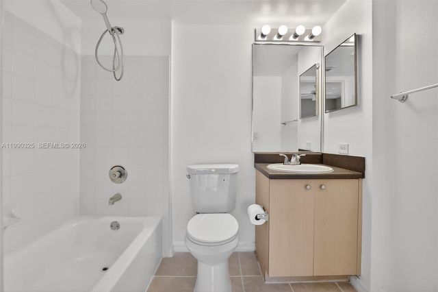 2496 Centergate Dr 301, Miramar, FL 33025